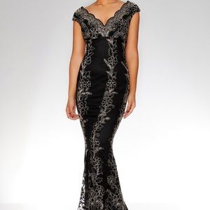 *Never Worn* Black & Gold Fishtail Maxi Dress